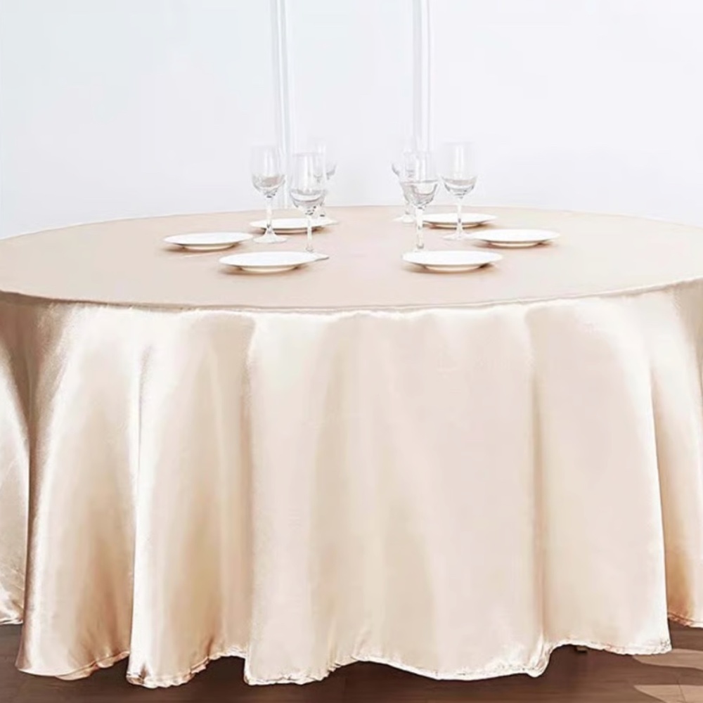 (8) Champagne Round 120' Table Covers